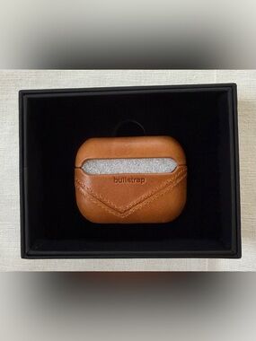 Bullstrap Leather AirPods Pro Case NWT